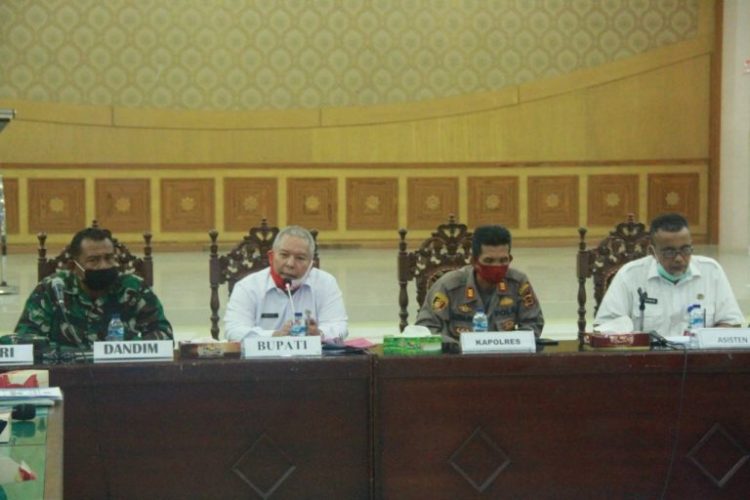 Bupati Safrial