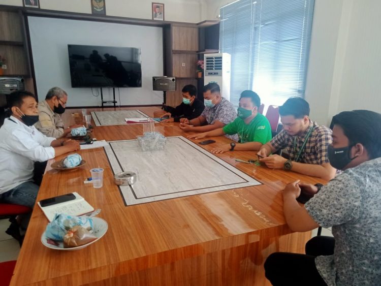 Pertemuan Organisasi Ojol Garda dan Grab bersama Dishub Kota Jambi. (Foto:istimewa)