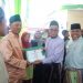 Foto : Wakil Bupati Batanghari Menberikan Penghargaan kepada Petani