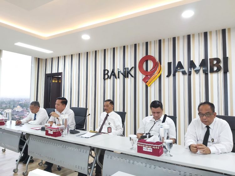 Foto : Direksi Bank Jambi