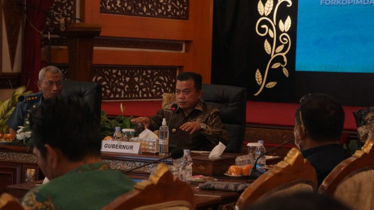 Gubernur Jambi memimpin forum diskusi Pemprov Jambi dan Tim Wantannas bersama Forkopimda serta Bupati Tanjung Jabung Timur dan Bupati Batanghari, bertempat di Auditorium Rumah Dinas Gubernur Jambi, Selasa (27/09/2022). Foto : Dok. Diskominfo Prov. Jambi