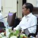 Presiden Joko Widodo menggelar rapat internal terkait perkembangan kasus obat penyebab gagal ginjal dengan sejumlah menteri Kabinet Indonesia Maju, pada Senin, 24 Oktober 2022, di Istana Kepresidenan Bogor, Jawa Barat. (Foto: BPMI Setpres)