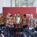 Ketua Umum Partai Kebangkitan Bangsa (PKB) Muhaimin Iskandar menyampaikan hasil audiensi dengan Presiden Joko Widodo di Kompleks Istana Kepresidenan, Jakarta, pada Senin, 31 Oktober 2022. (Foto: BPMI Setpres)