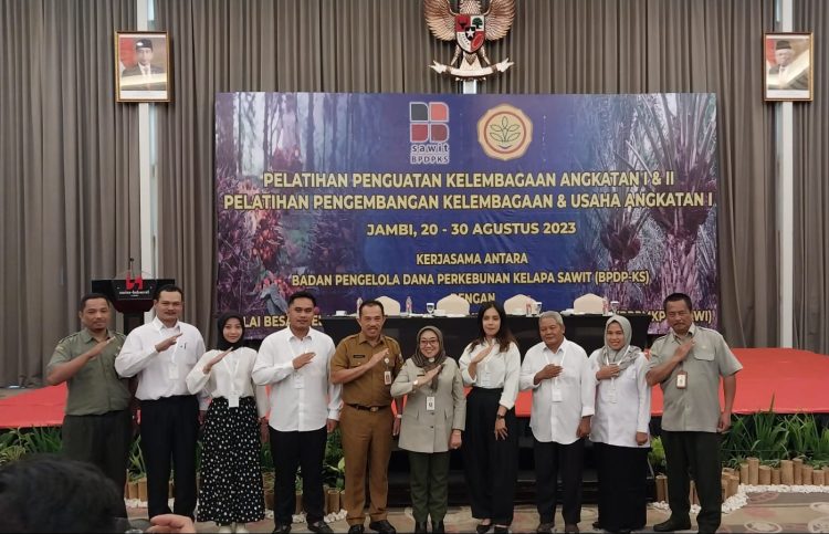 Sesi foto bersama dengan perwakilan peserta perwakilan. (Foto: Sekato.co.id/dar)
